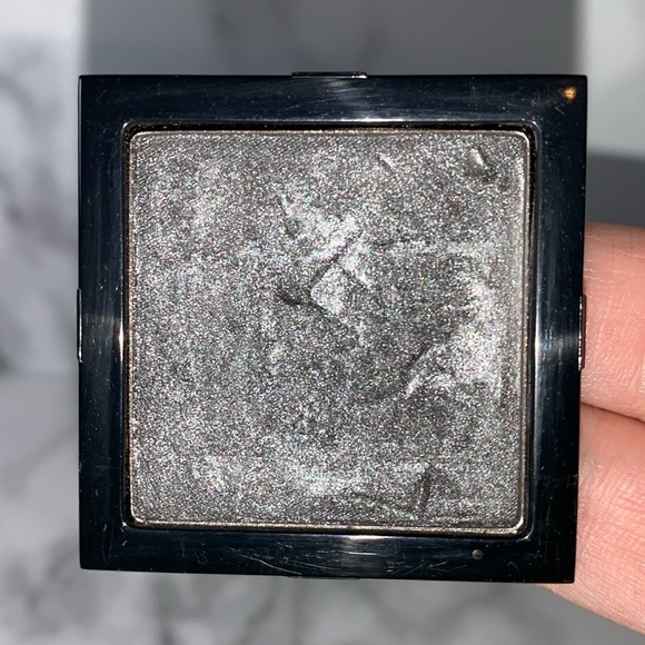 GUNMETAL (#3) Shimmer Wash Bobbi Brown Discontinued Eyeshadow - Picture 4 of 14